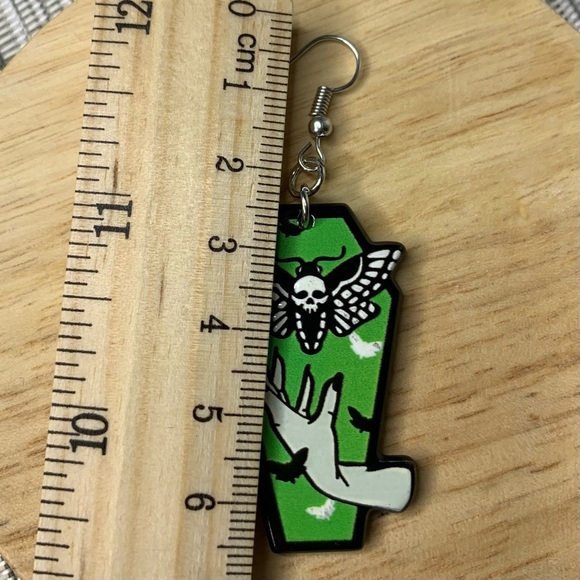 Kopen Australia - Skull Moth Coffin Green Acrylic Earrings Punk Emo a Halloween - Picture 8 of 9